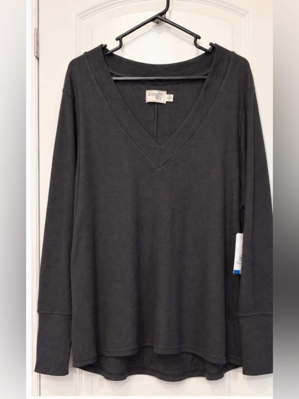 Terra & Sky Black V neck thermal long sleeve shirt 1X winter soft comfy casual